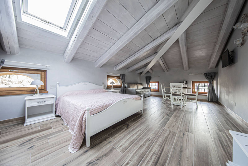 camera Violetta vista dal letto