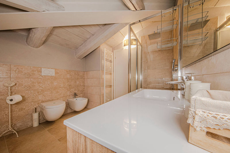 B&B Ca’ Bernai - Room Violetta the bathroom