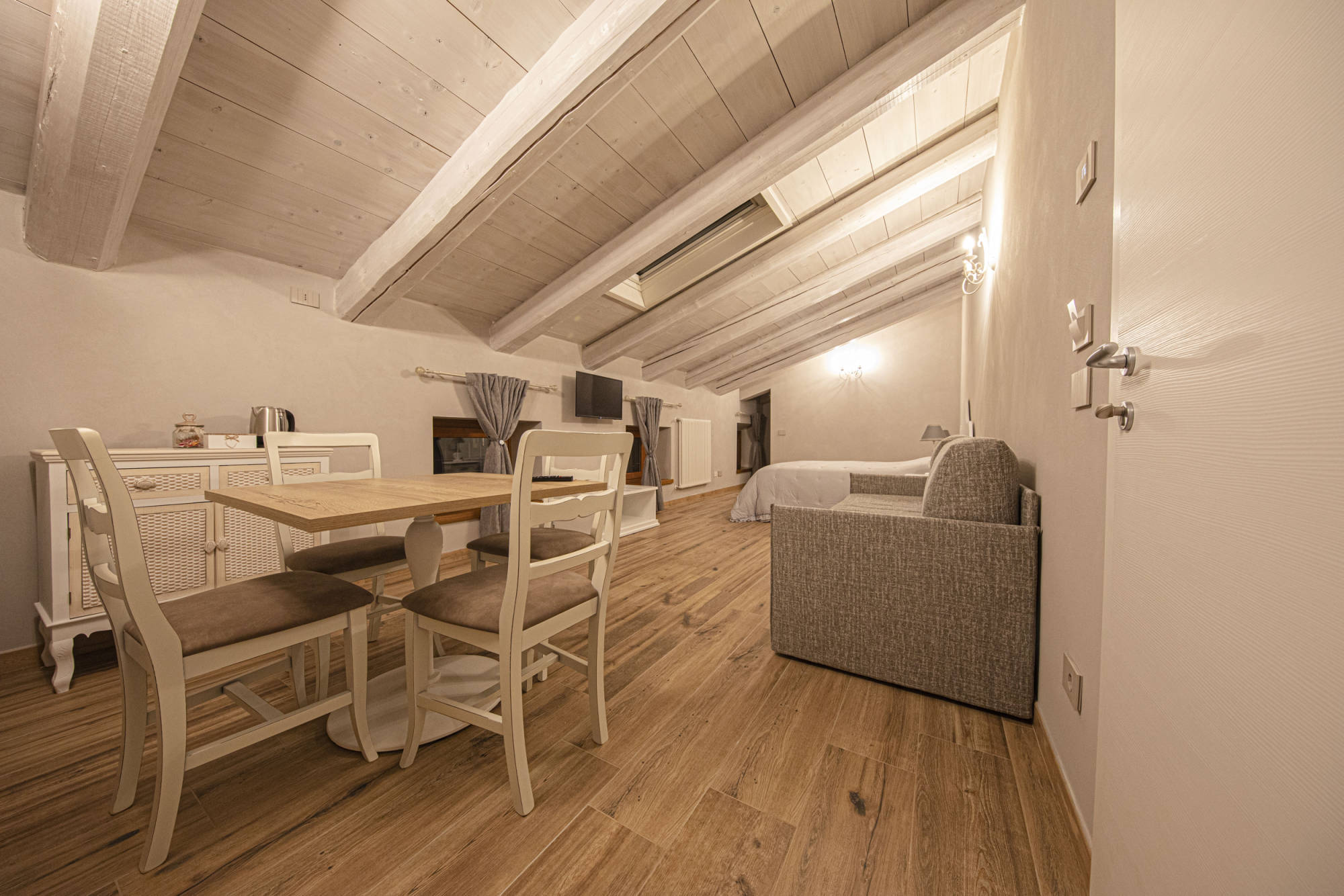 B&B Ca’ Bernai - Room Adina at night