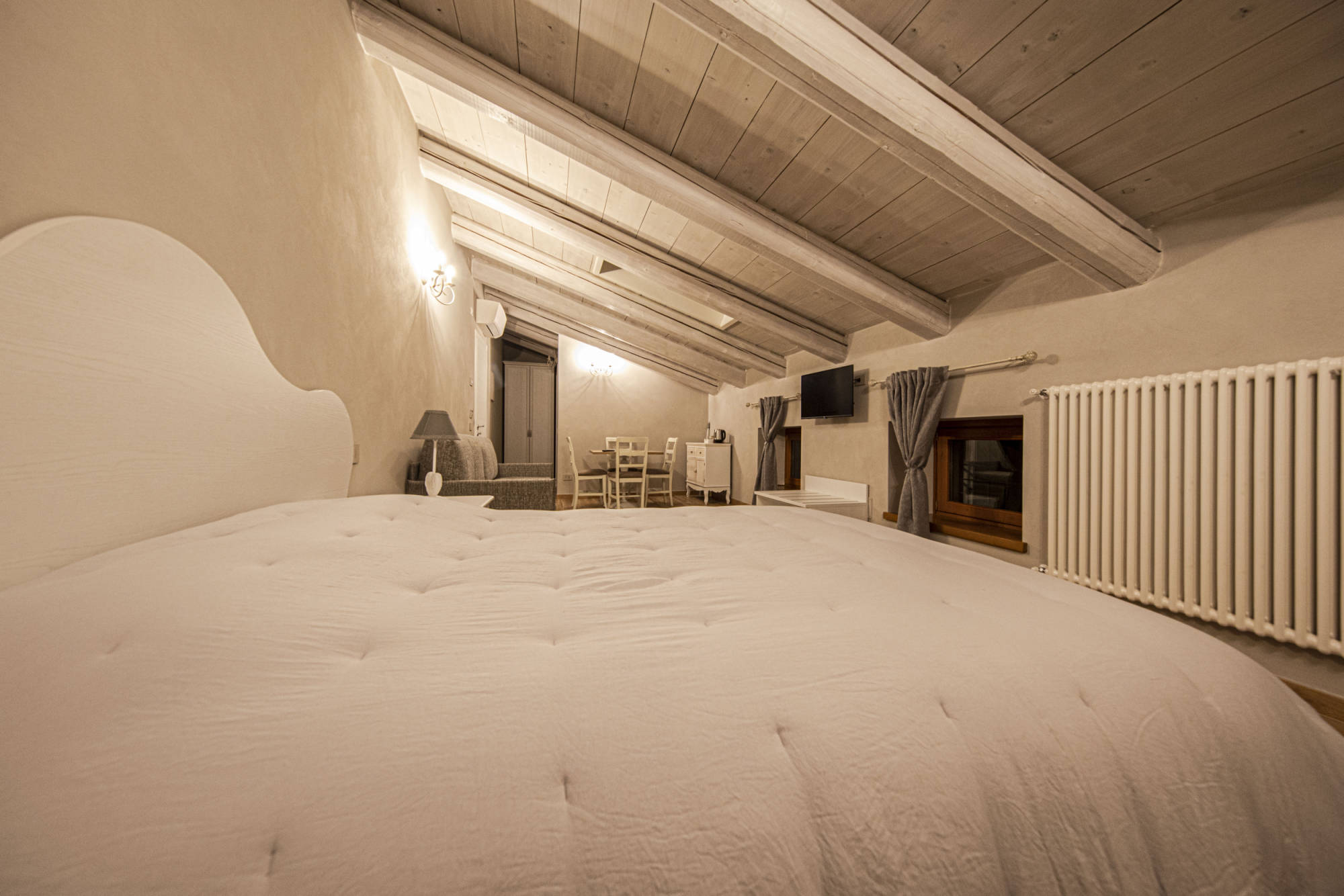 B&B Ca’ Bernai - Room Adina at night